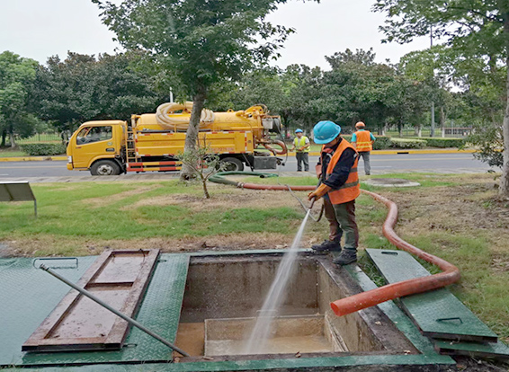万山化油池清理